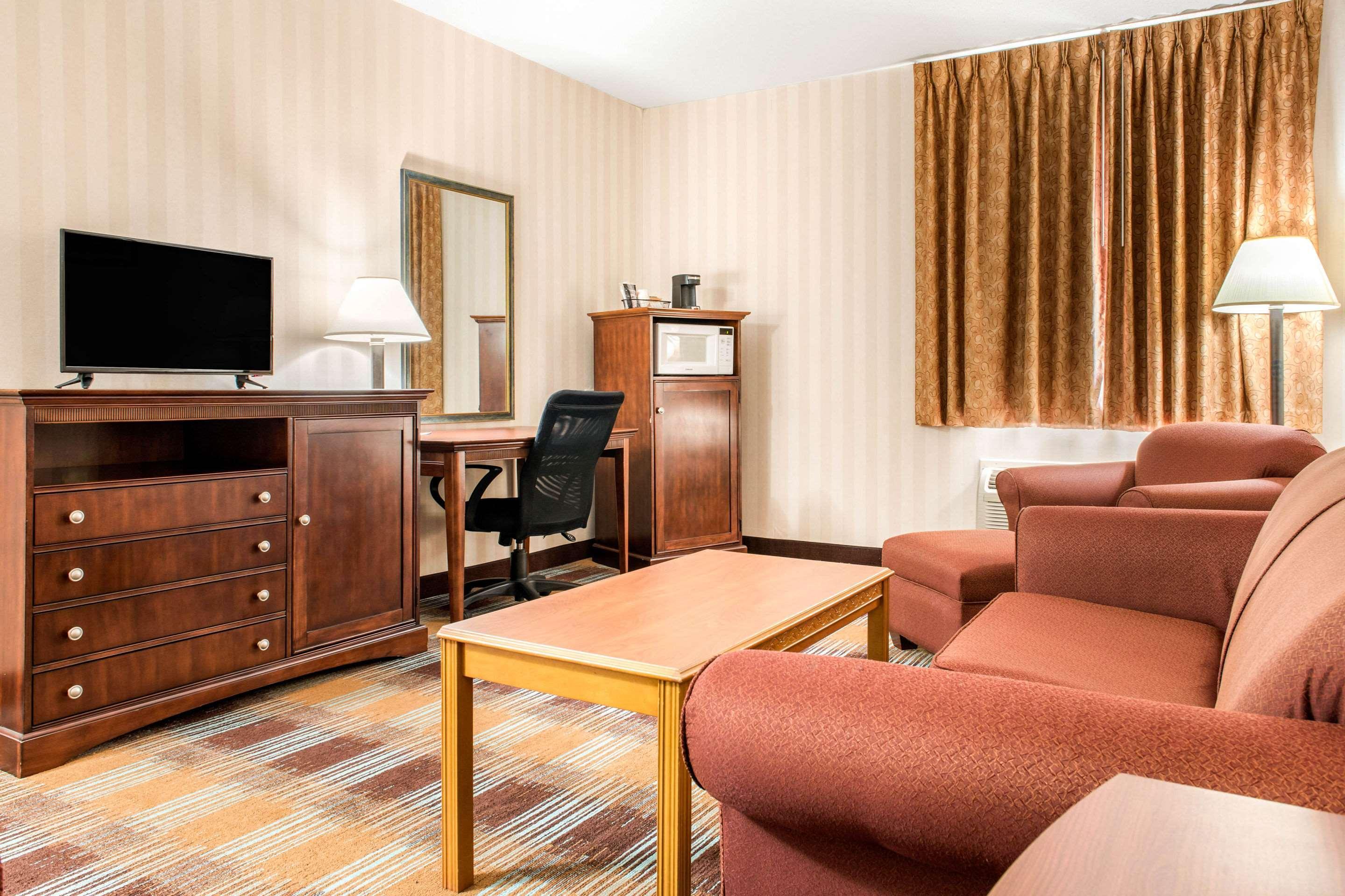 Quality Inn & Suites Miamisburg - Dayton South Экстерьер фото